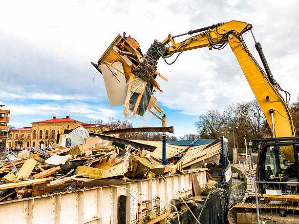 Best Yard Cleanup Services  in Tillamook, OR